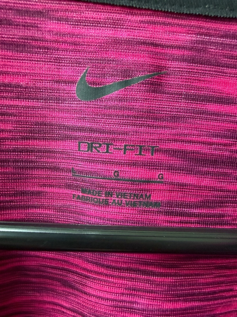 (108)Nike Men’s Magenta Heathered Polo - Picture 2 of 6